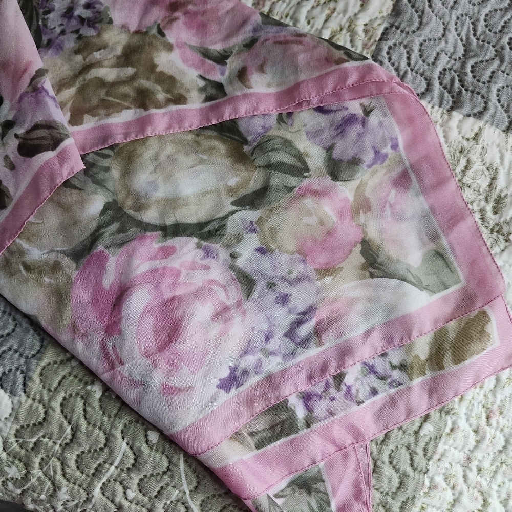 CYBÈLE MADE IN ITALY FLORAL SCARF - Picture 2 of 6